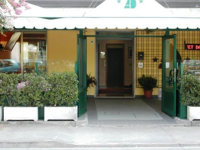 Albergo Dolomiti 리도 디 예솔로 외부 사진